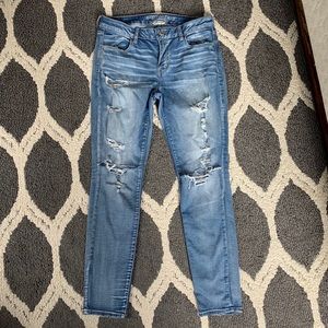 American Eagle Distressed Jegging